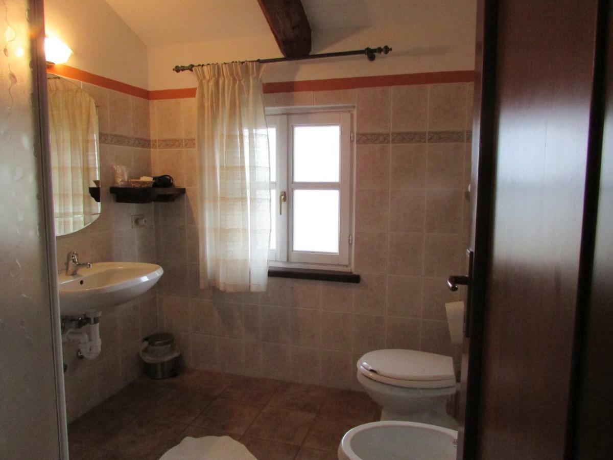 Agriturismo Cascina Barin Roddi Dış mekan fotoğraf